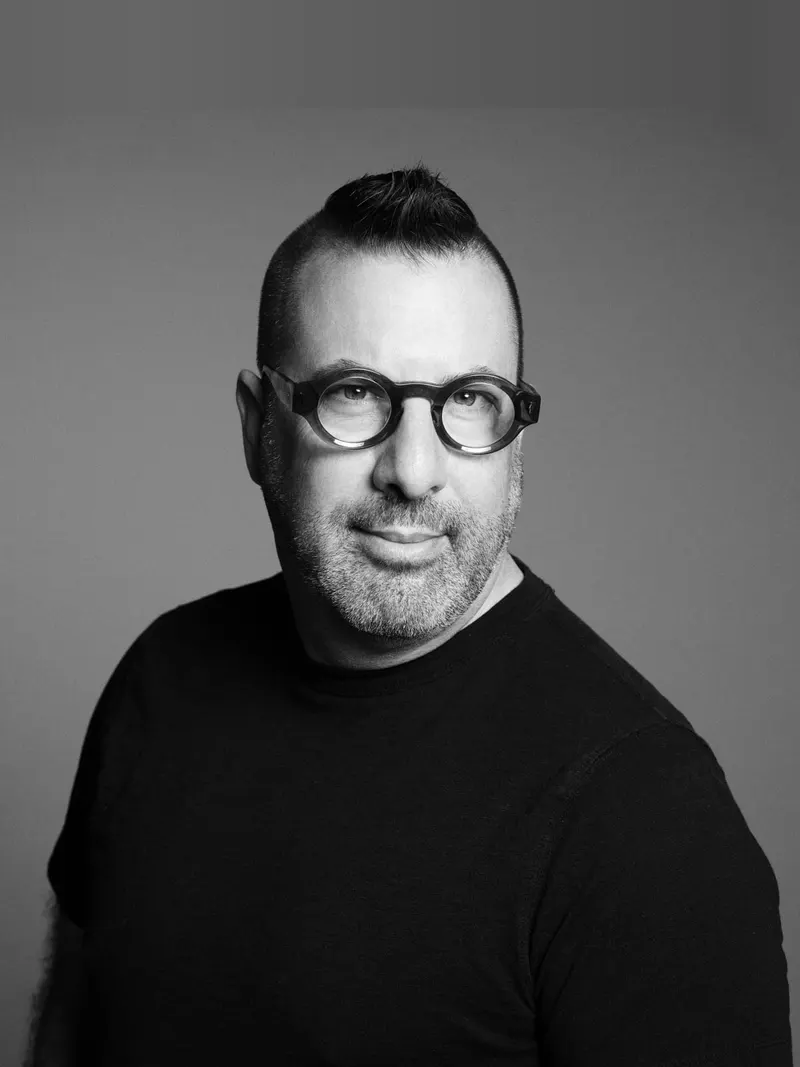 Portrét – Christopher Lennertz