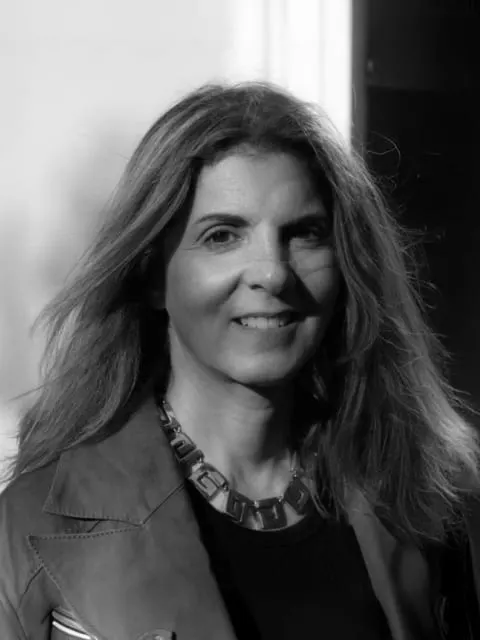 Portrét – Nora Felder